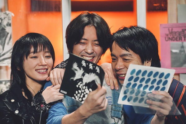 �X�g���[�g�E�L���O�_��  �����̉���点�B